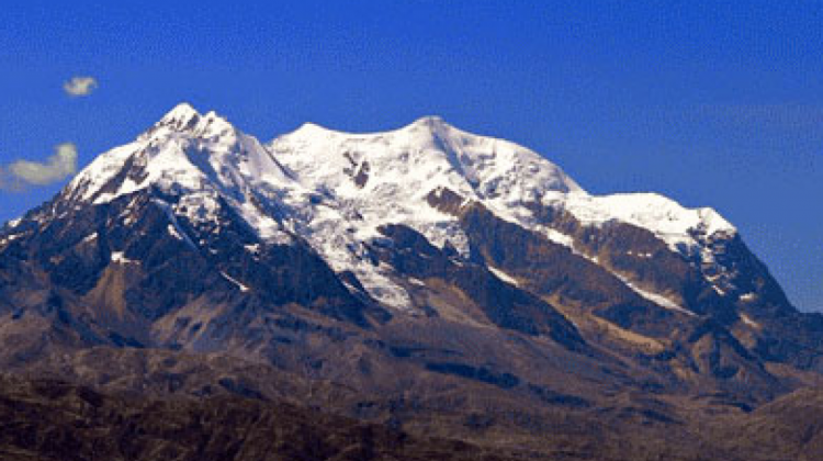Archivan Proyecto De Ley Que Buscaba Declarar Al Illimani Como 