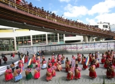 20 mayo (ANF).- Ponchos Rojos marchan por la ciudad de La Paz. Foto: Soyelgas