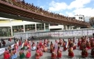 20 mayo (ANF).- Ponchos Rojos marchan por la ciudad de La Paz. Foto: Soyelgas