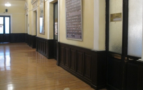 Legislativo, Gobernaci�n y municipio alte�o paralizados por concentraci�n del MAS