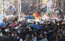 Procesi�n de protesta por robo a joyas de Virgen de Copacabana