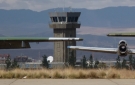Trabajadores del aeropuerto El Alto amenazan con paro de actividades