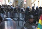 Gobierno no permitir� ingreso de discapacitados a Plaza Murillo