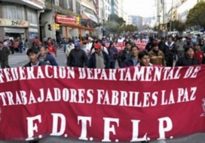 Los trabajadores festejan el Día de los Trabajadores Fabriles/ Foto archivo