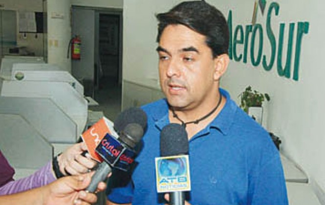 Ex trabajadores de AeroSur. Foto: elsol.com.bo