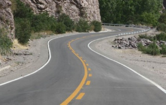 La ABC busca tener carreteras debidamente asfaltadas para nuevas rutas alternativas hacie el Pacífico. Foto: ABC///Arch.