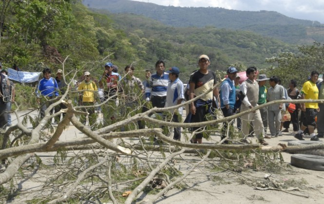 Un bloqueo en la zona de Yungas. Foto: ANF