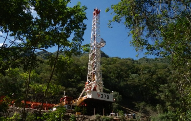 El taladro en Caigua. (Foto: YPFB)
