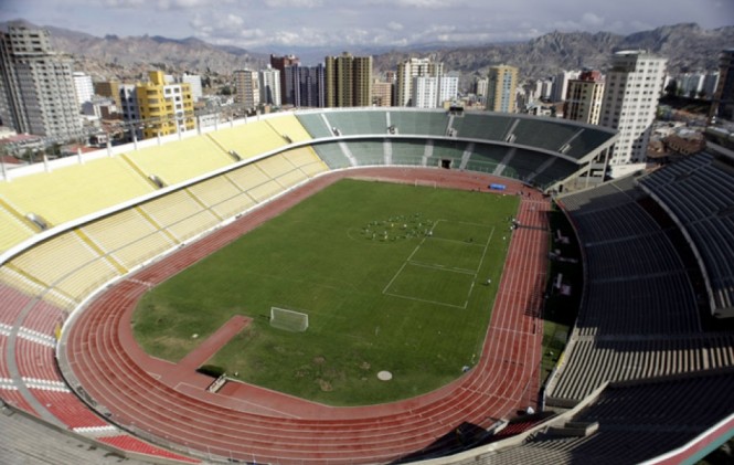El Estadio Hernando Siles en La Paz. Foto ANF