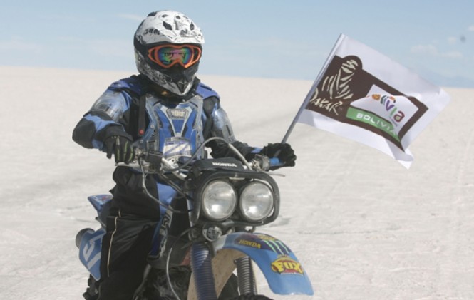 Motos en la promoción del Dakar en Bolivia. Foto Archivo ANF.