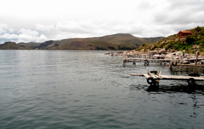 Orillas del lago Titicaca/ Foto archivo.
