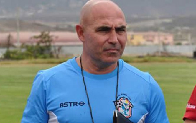 El entrenador argentino Juan Manuel Llop, Foto: latercera.com