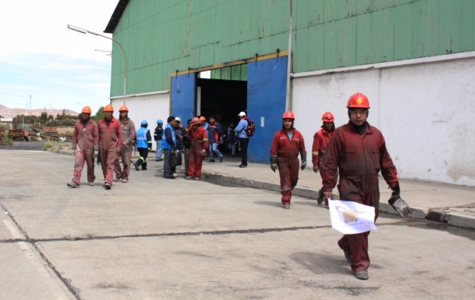 Trabajadores de la empresa Metalurgica Vinto Foto: Isabel Vega