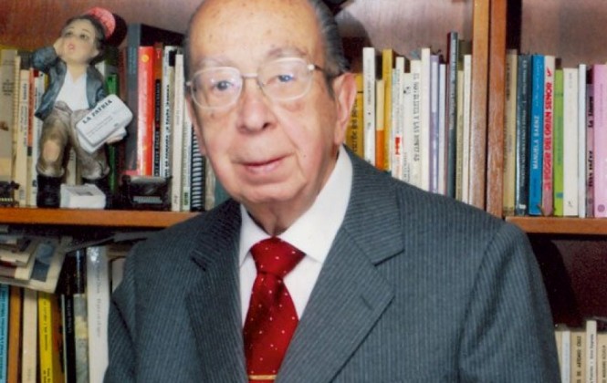 Luis Ramiro Beltrán en una foto de Archivo.