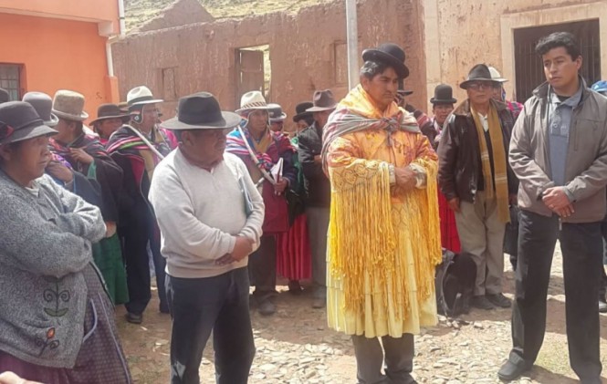 El alcalde Bruno Álvarez en Caquiaviri. Foto: Rafael Quispe