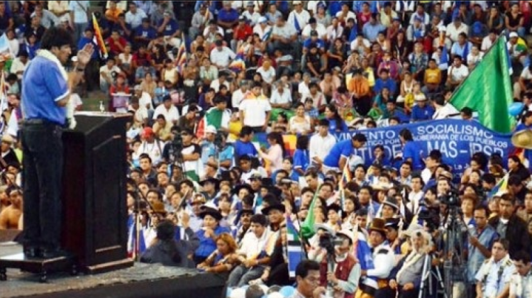 Presidente Evo Morales participa en un congreso anterior del MAS. Foto de archivo