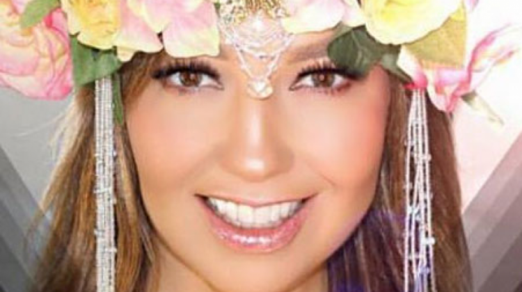 Thalía presentó la versión original de Quinceañera en 1987.