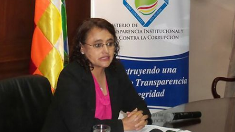 Lenny Valdivia, ministra de Transparencia. Foto: Internet