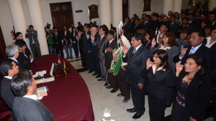 Autoridades judiciales que tomaron juramente en enero de 2012. Foto Archivo