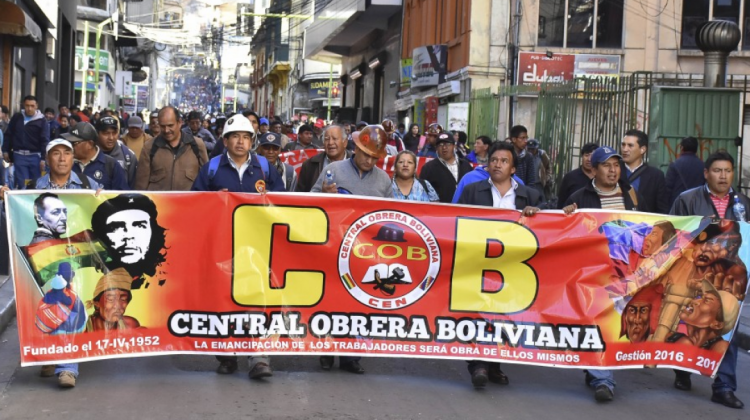 La COB ha advertido con una marcha en contra de la sentencia constitucional. Foto: Radio Fides.