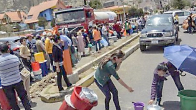 En noviembre Epsas instruyó el racionamiento de agua en distintos barrios de La Paz. Foto: archivo/Correo del Sur