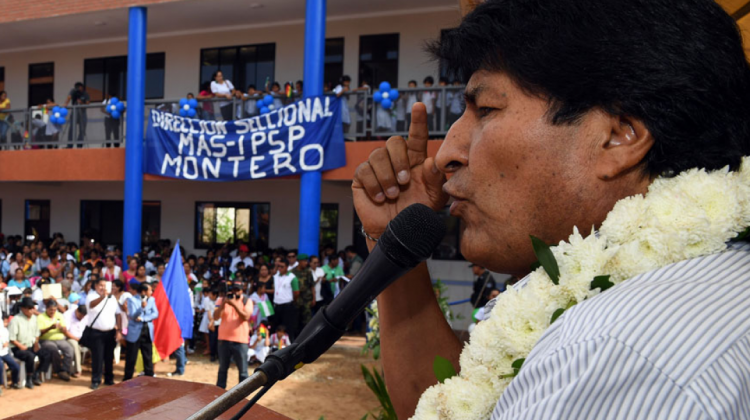 Evo Morales en una entrega de obra en Montero. Foto: ABI.