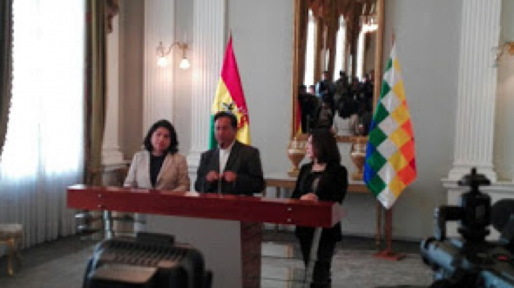Ministro de la Presidencia de Bolvia en conferencia de prensa. Foto: ANF.