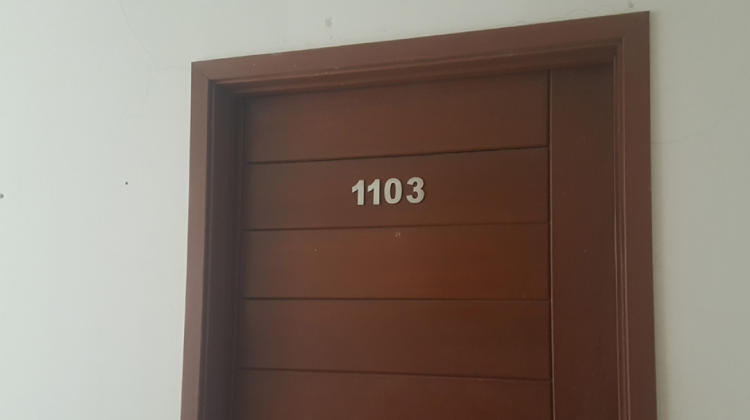 La puerta de la oficina que ocupaba el consorcio de abogados Torrez Bejarano & Asociados. Foto: ANF