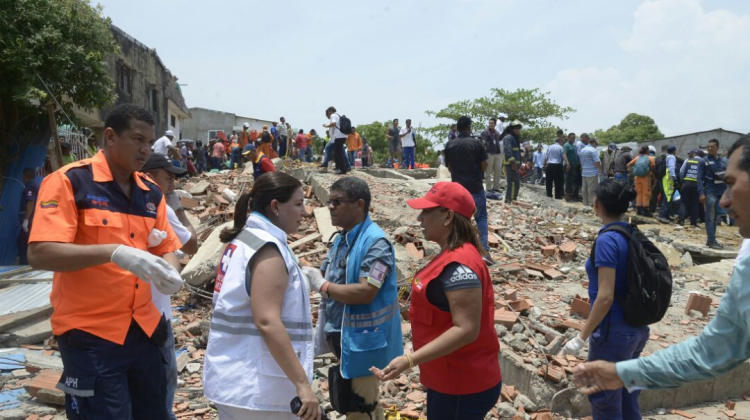 Cinco personas murieron tras el derrumbe de un edificio en construcción en la ciudad de Cartagena.