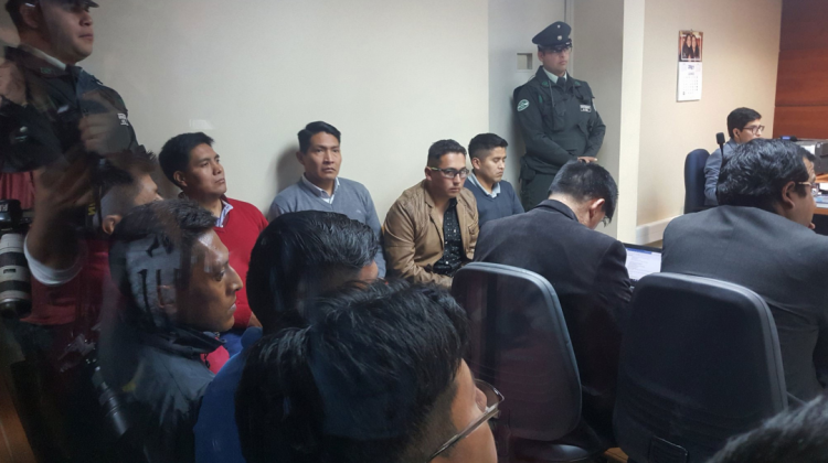 Los bolivianos fueron declarados culpable y luego se ordenó su expulsión en un plazo de 30 días. Foto: @jhonn_guzman