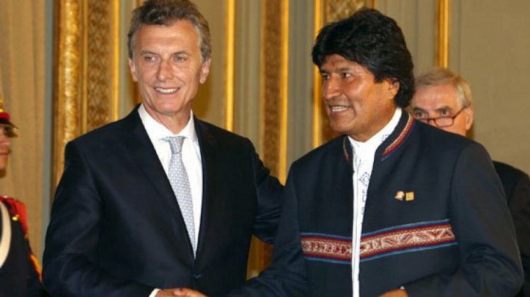 Mauricio Macri y Evo Morales en un pasado encuentro. Foto de archivo: diarioregistrado.com.