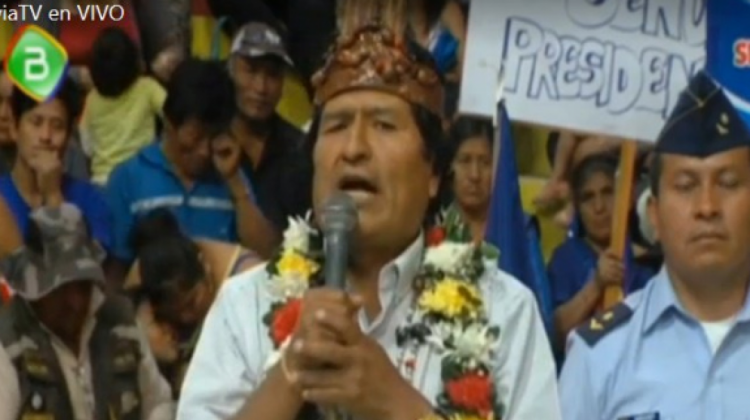 El presidente Evo Morales participó de un acto en el municipio de Guanay. Foto: Captura pantalla Bolivia TV