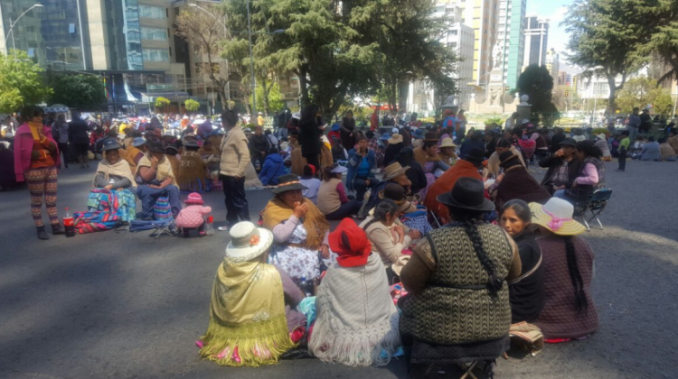 Gremialistas tomaron la plaza Isabel la Católica. Foto: ANF