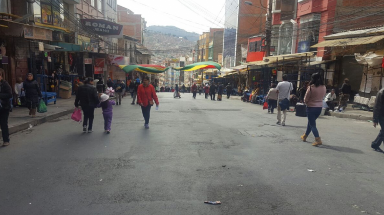 Los puestos de venta de gremialistas permanecen cerrados por las protestas. Foto:ANF