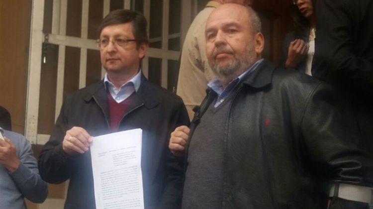 Ortiz y Murillo se presentaron en Sucre para formalizar la solicitud de rechazo al recurso del MAS. Foto: UD.