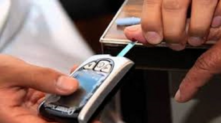 Examen de diabetes. Foto: Ministerio de Salud
