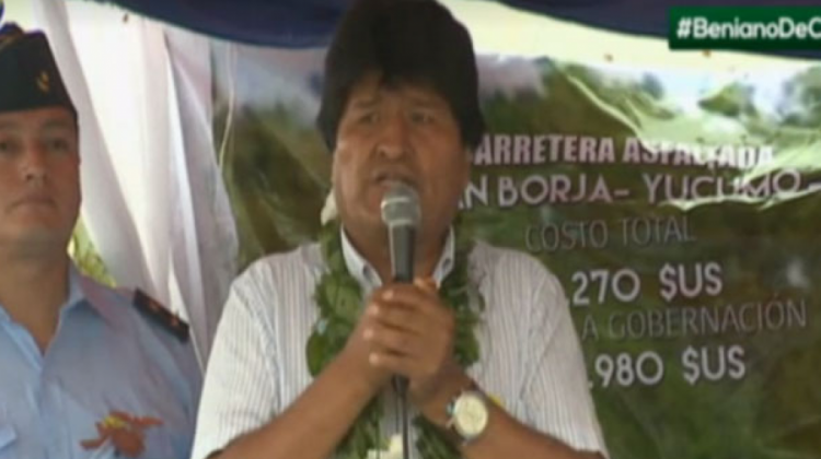 Evo Morales en la entrega de viviendas en Collana. Foto: BTV/Captura de pantalla.