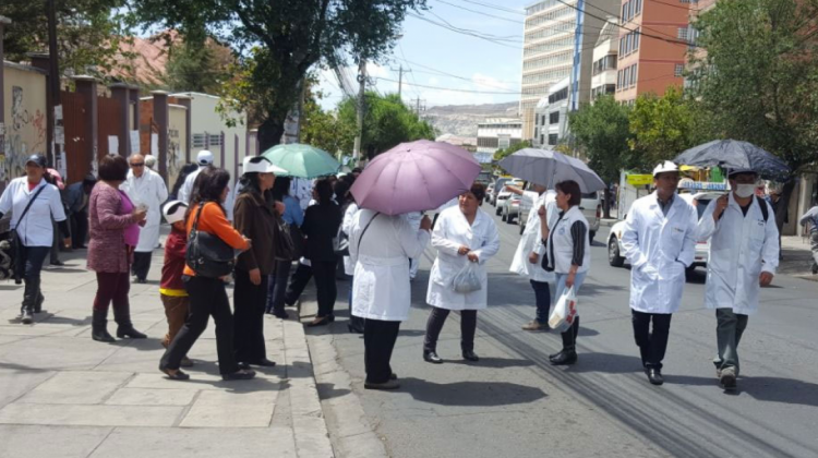Médicos movilizados en La Paz. Foto: ANF.