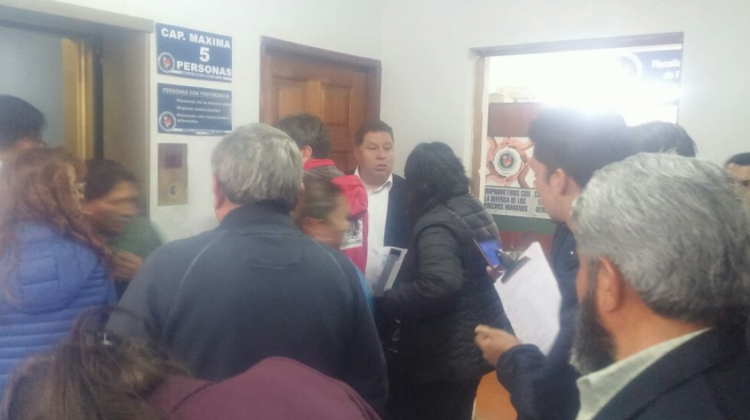 Personal del Hospital Obrero prestó declaración en el Ministerio Público. Foto: ANF