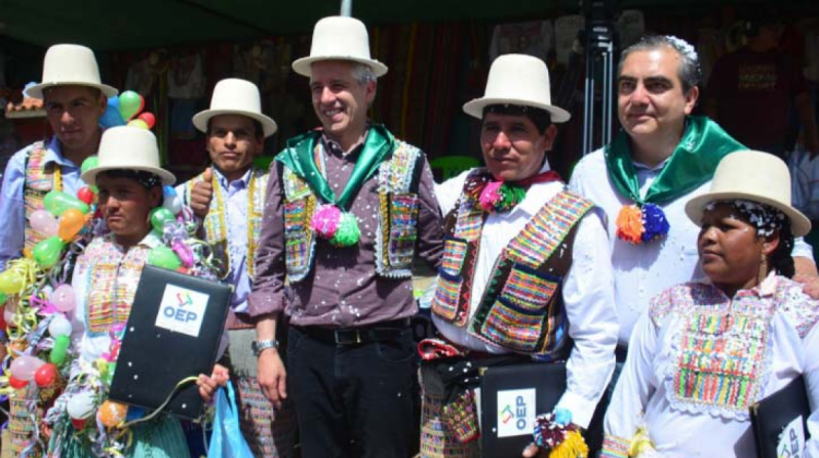 El vicepresidente Álvaro García Linera participó de la posesión de las autoridades en Raqaypampa. Foto: Vicepresidencia