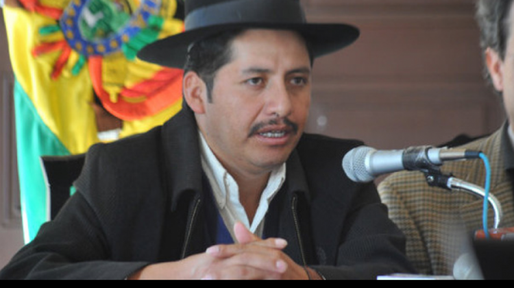 El gobernador de Chuquisaca, Esteban Urquizu. Foto: Correo del Sur.