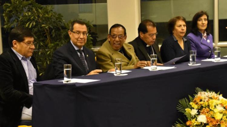 Acto de presentación de un libro en la UCB.