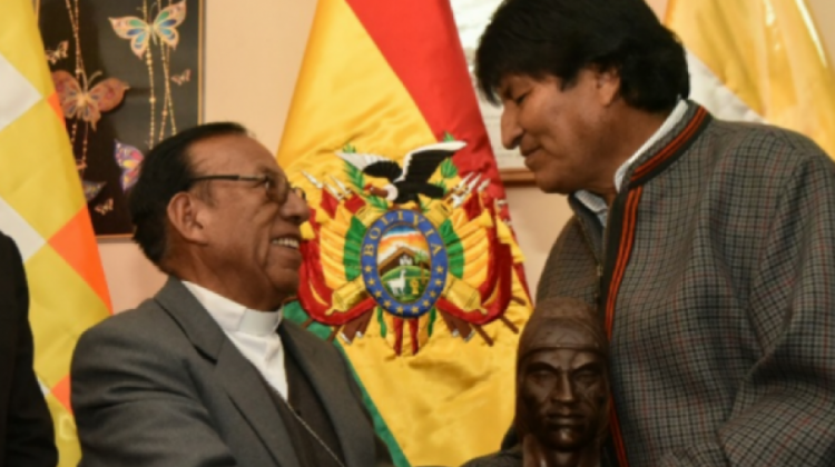 El Cardenal Toribio Porco Ticona junto al presidente Evo Morales. Foto: ANF