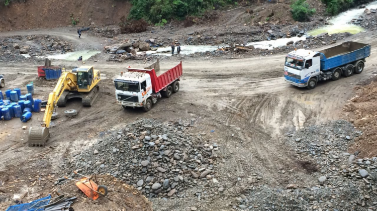 Investigan los enfrentamientos que se suscitaron a raíz de la presunta explotación ilegal de minerales en Arcopongo. Foto: ANF