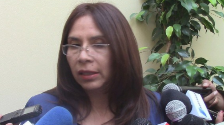 Lourdes Millares brinda declaraciones a la prensa. Foto de archivo: ANF.