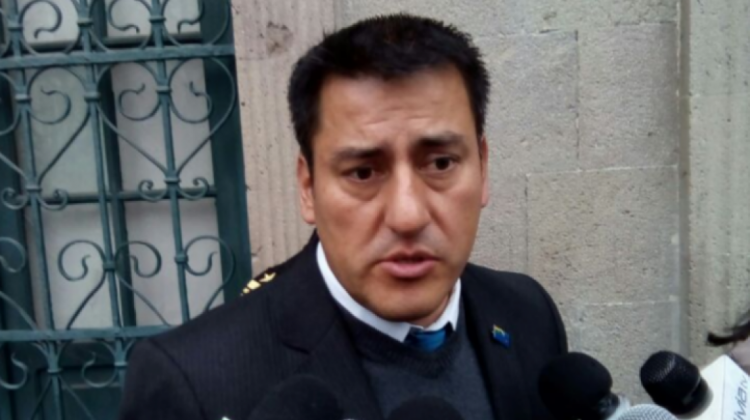 El ministro de Defensa, Javier Zavaleta. Foto: Redes sociales