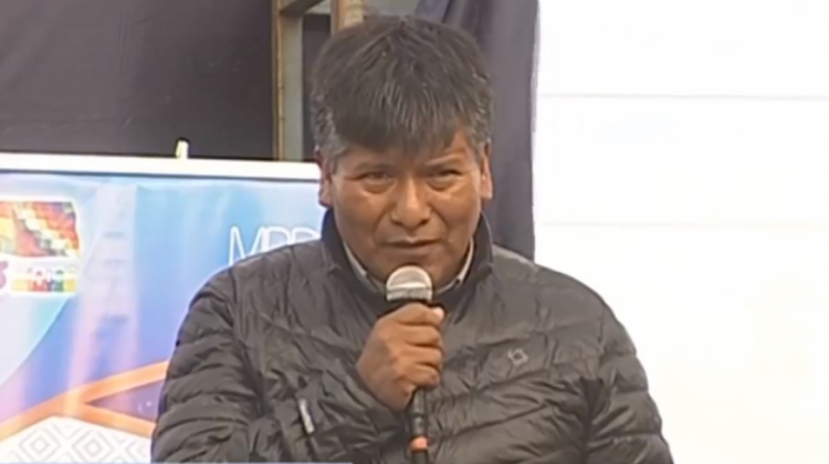 Gobernador del departamento de Oruro, Víctor Hugo Vásquez. Foto: Captura de pantalla BTV