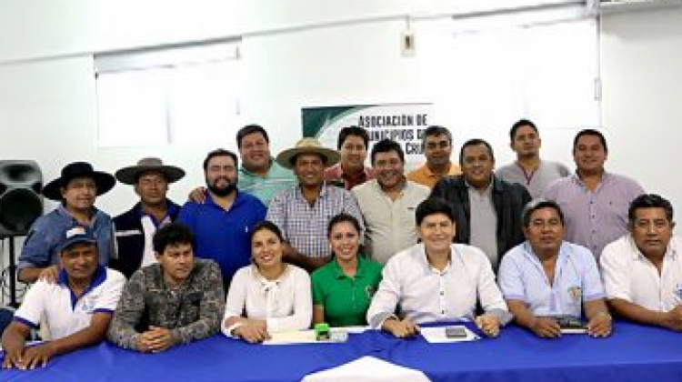 Representantes de Amdecruz. Foto: Amdecruz.