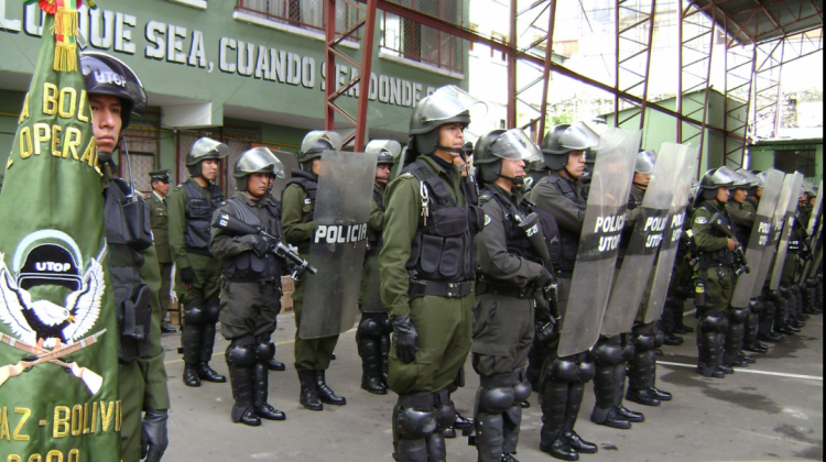 Gobierno lanzará sistema BOL - 110, que pretende modernizar la labor de la Policía  Boliviana | ANF - Agencia de Noticias Fides