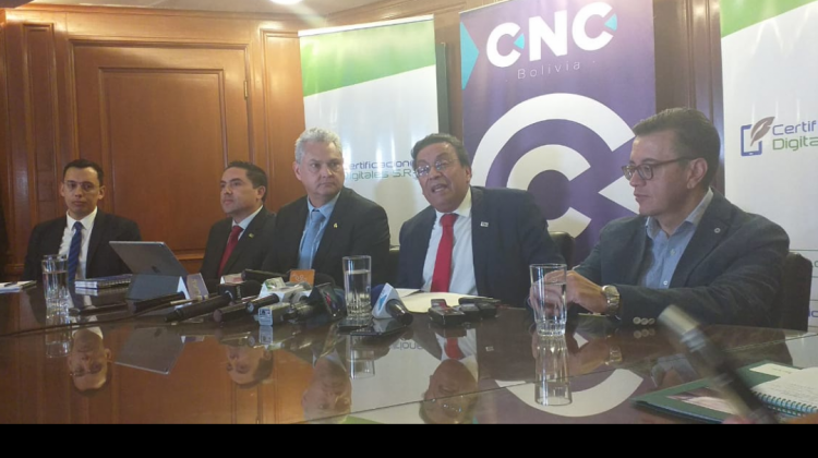 Foto. CNC